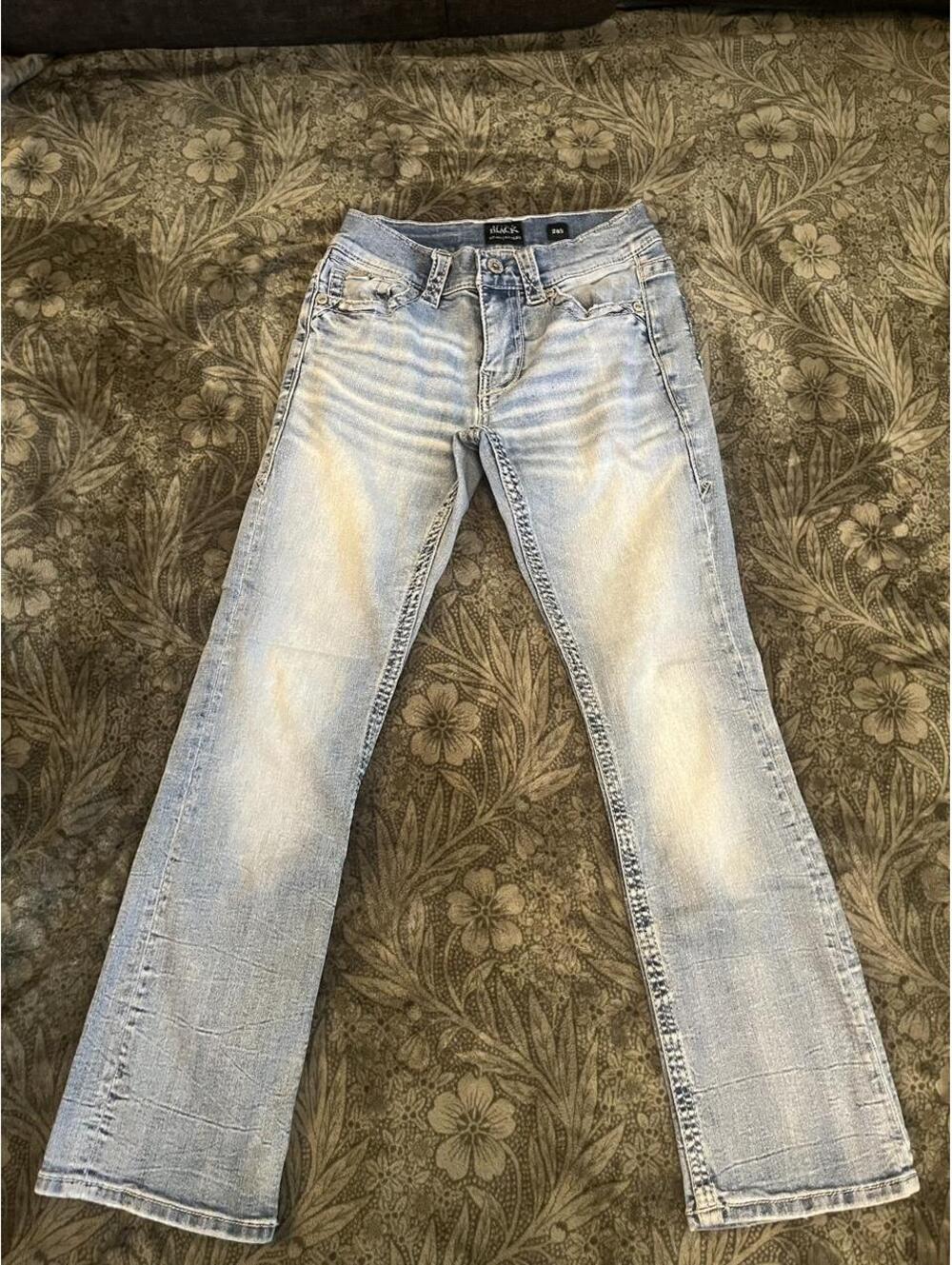 Buckle Women's Blue Jeans